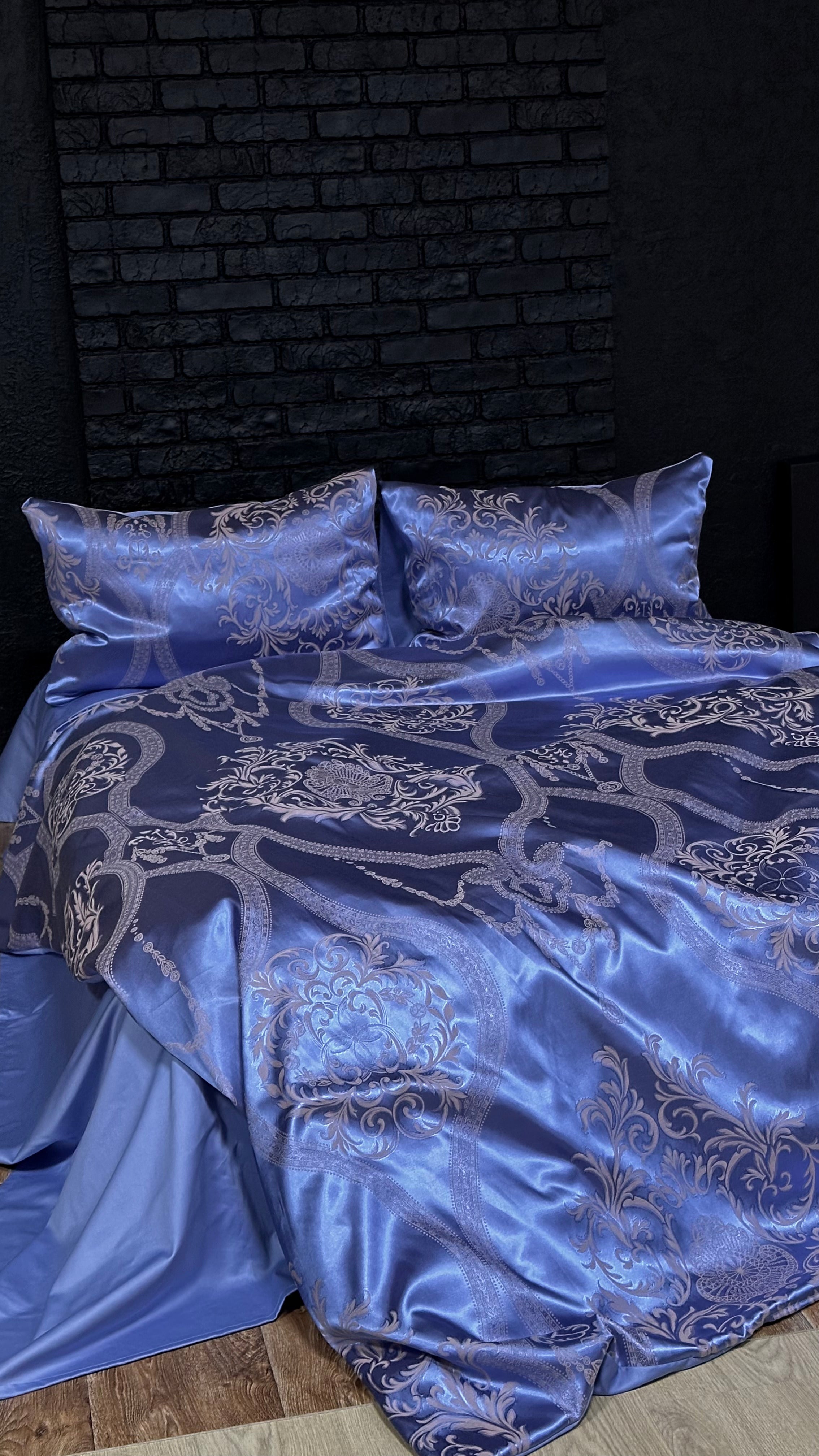 Jacquard & Cotton Sateen Bedding Set - Blue