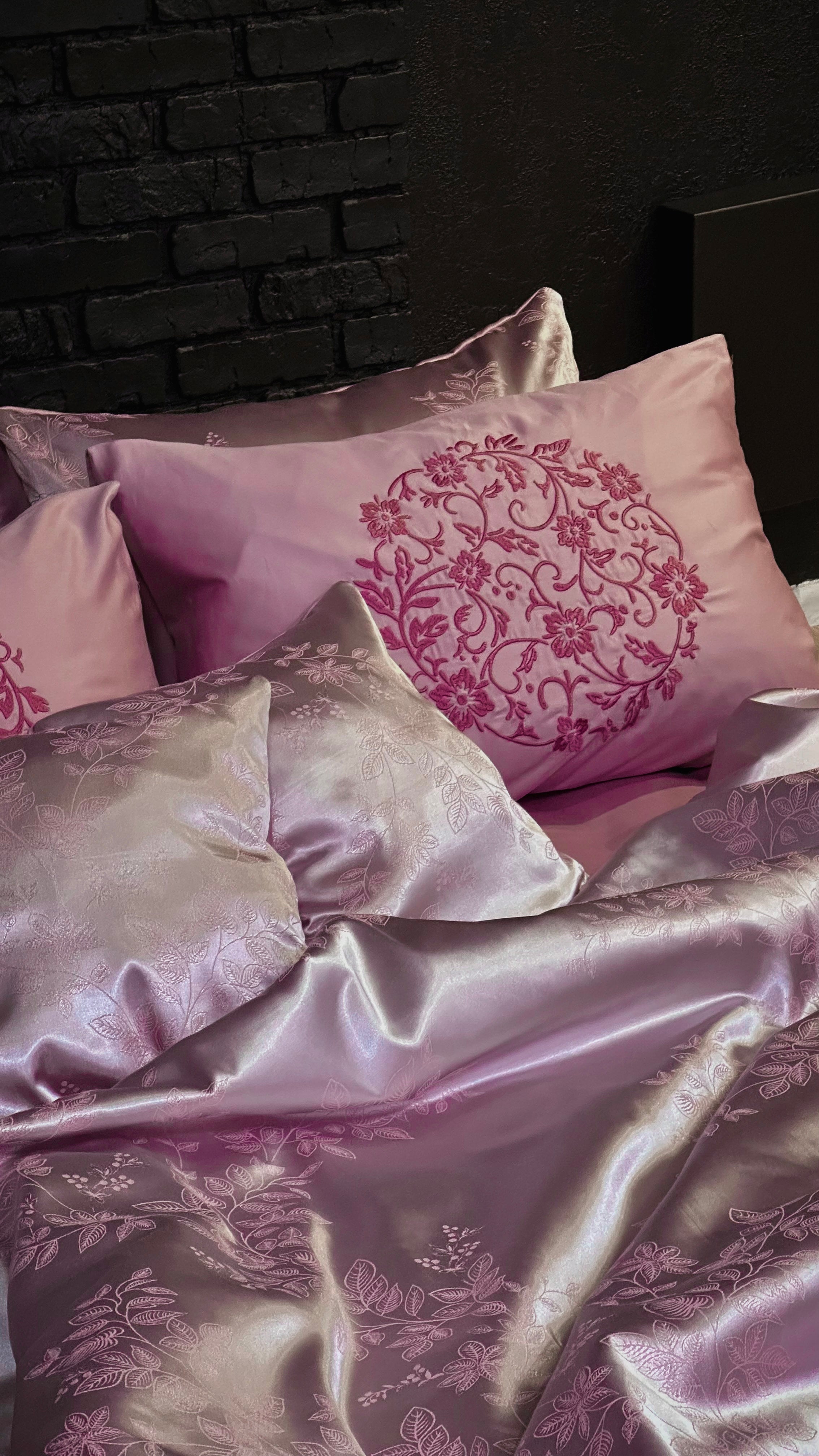 Jacquard & Cotton Sateen With Embroidery Bedding Set - Dusty Rose