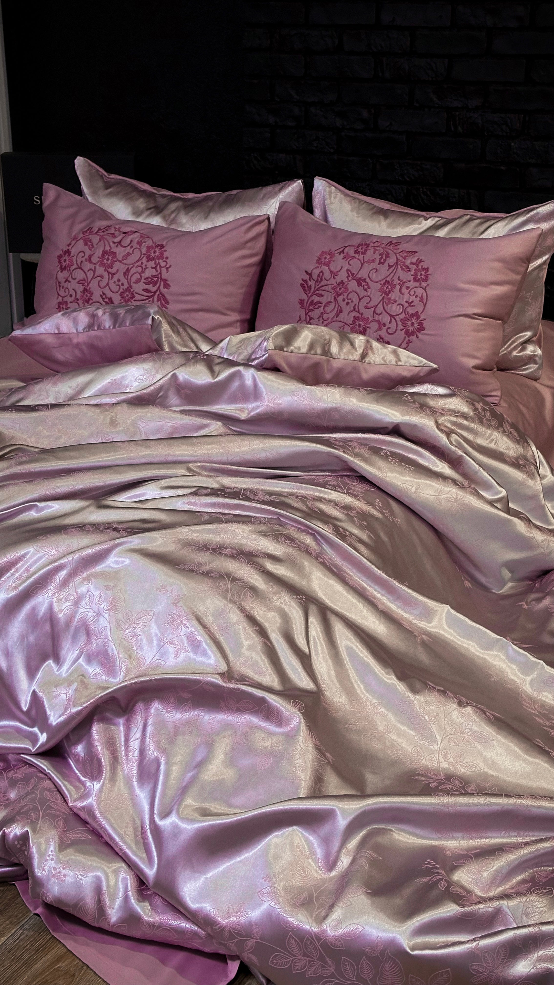 Jacquard & Cotton Sateen With Embroidery Bedding Set - Dusty Rose