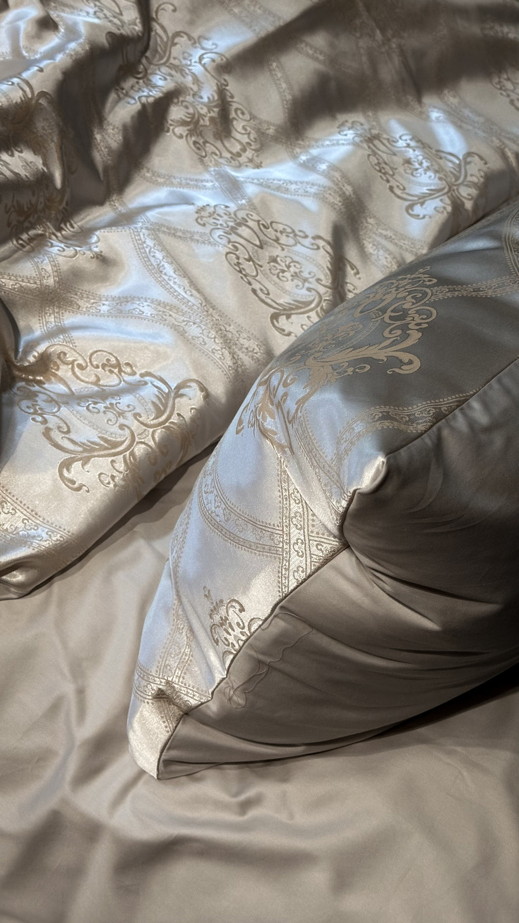 Jacquard & Cotton Sateen Bedding Set - Walnut